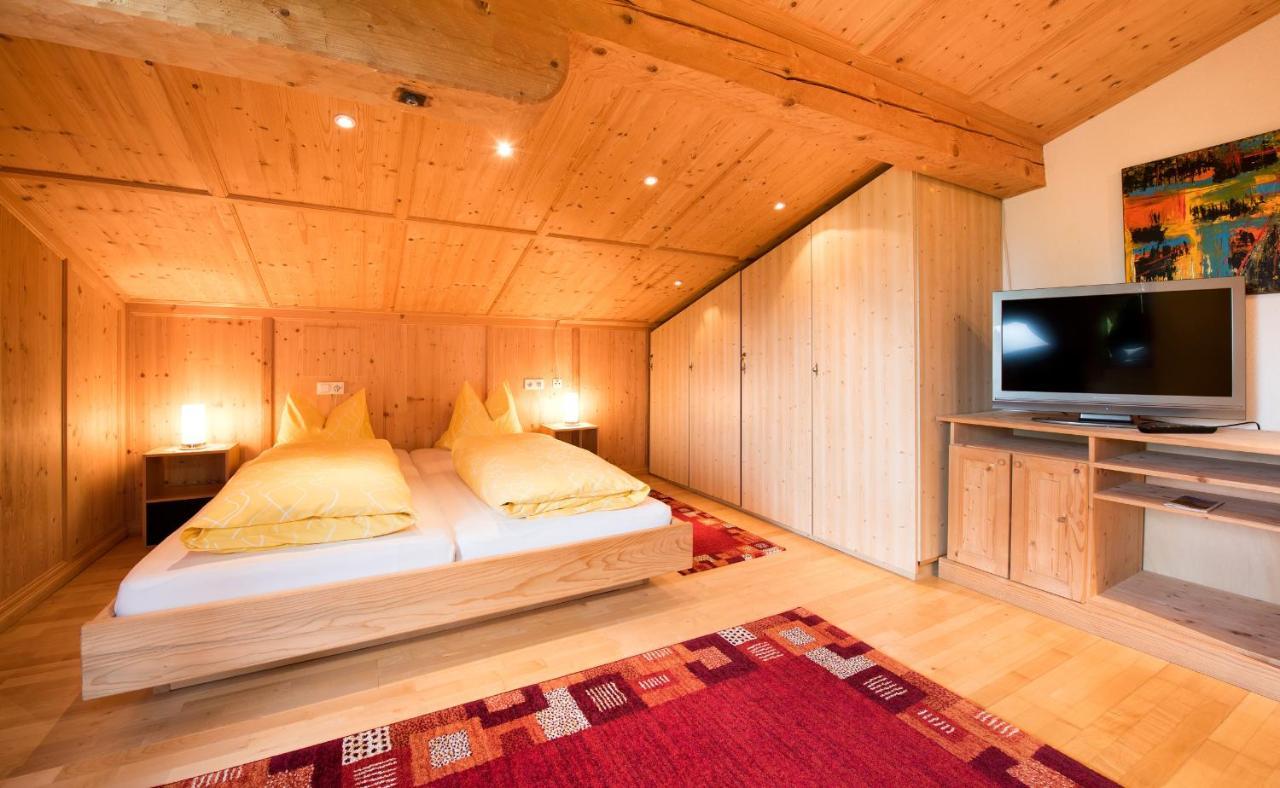 Hotel Tyroler Hof Grän Pokoj fotografie
